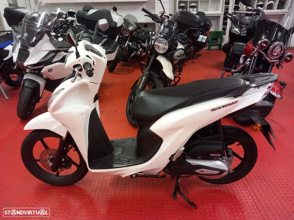 Honda Vision 110 - 2