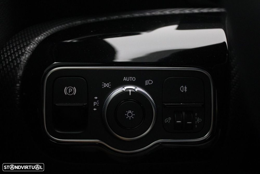 Mercedes-Benz A 160 — fotografia 12