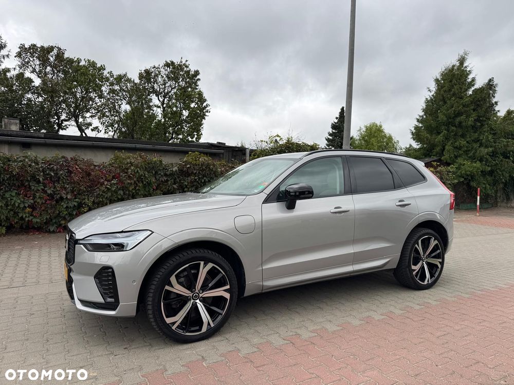 Volvo XC 60 T6 AWD Plug-In Hybrid R-Design - 14