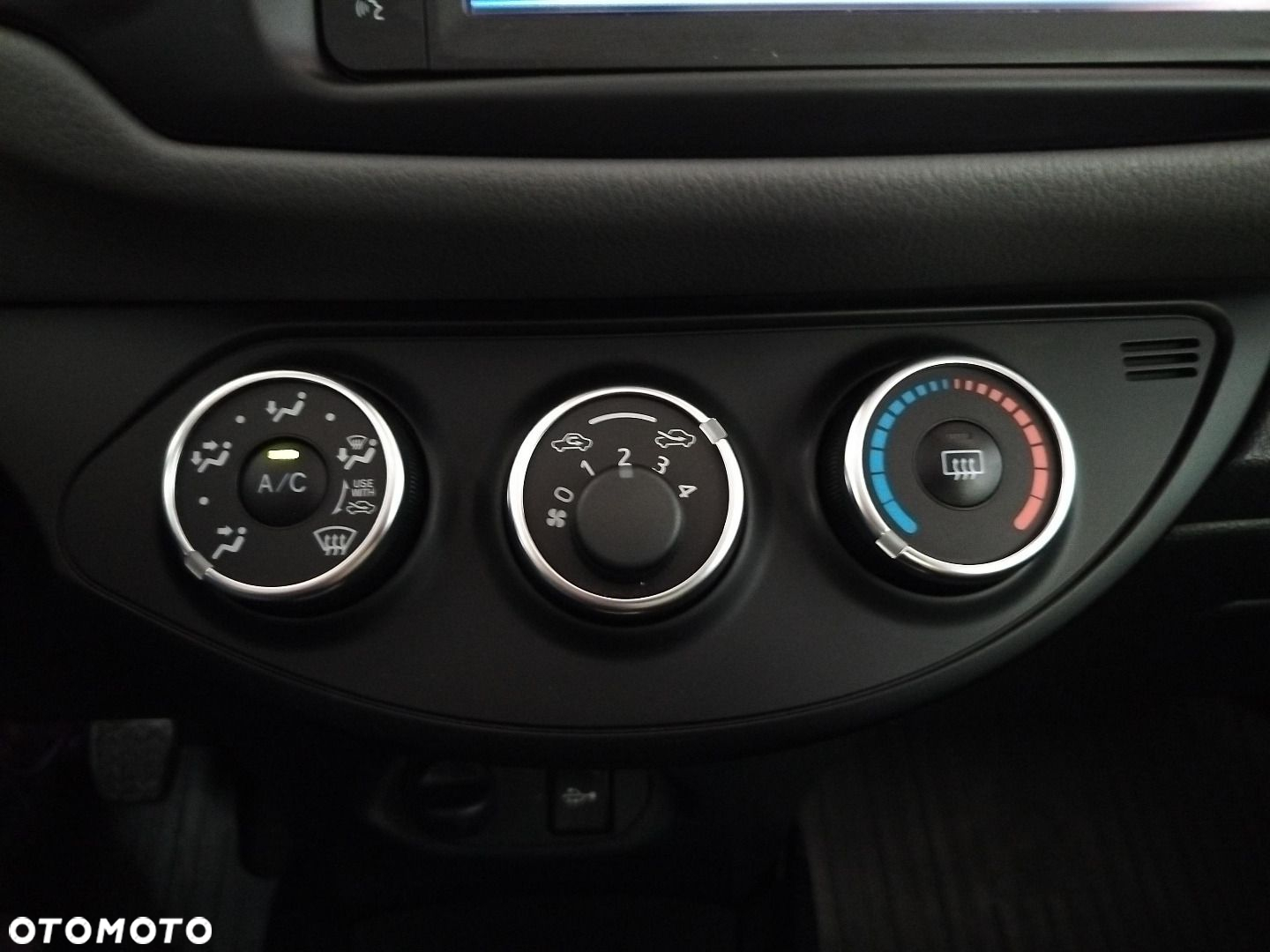Toyota Yaris - 20