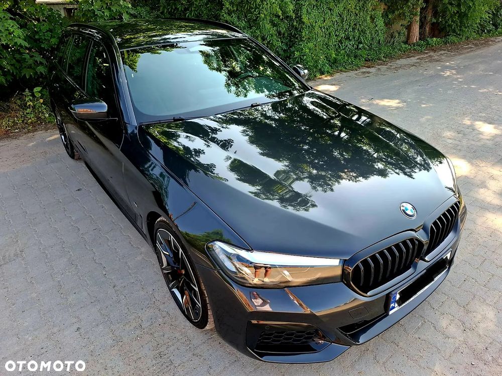 BMW Seria 5 540d xDrive Touring M Sport Edition - 26