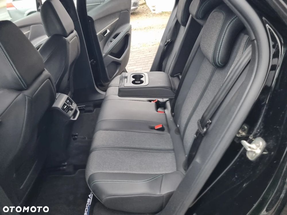 Peugeot 3008 1.2 PureTech Allure S&S EAT6 - 26