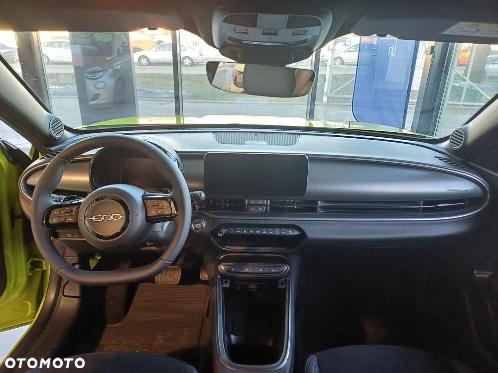 Fiat 600 1.2 Turbo Sport eDCT - 5