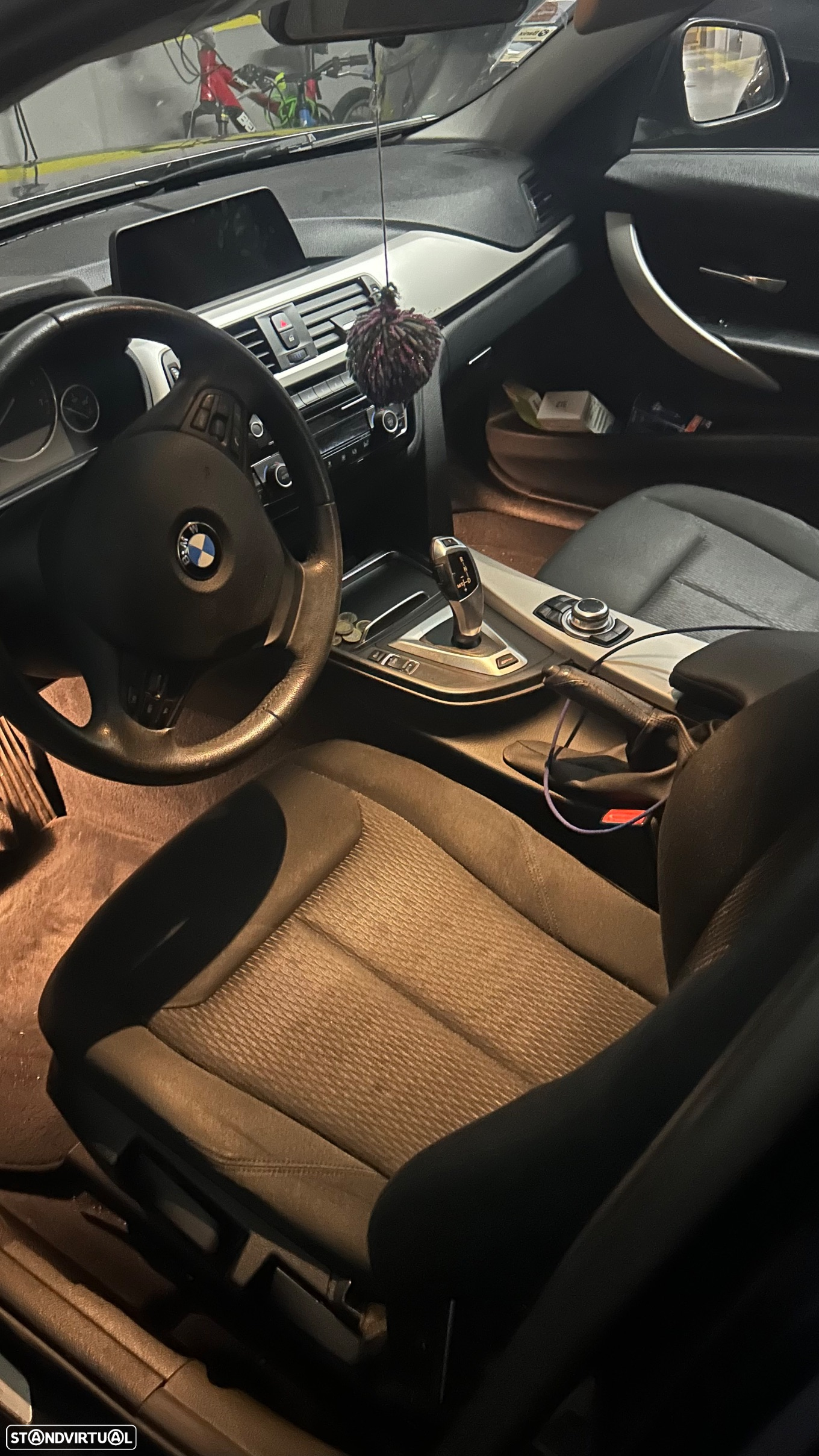 BMW 330 e iPerformance Advantage - 12