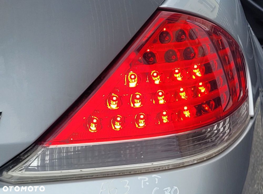 LAMPA PRAWA TYLNIA TYŁ BMW E63 PRZEDLIFT C70 - 2