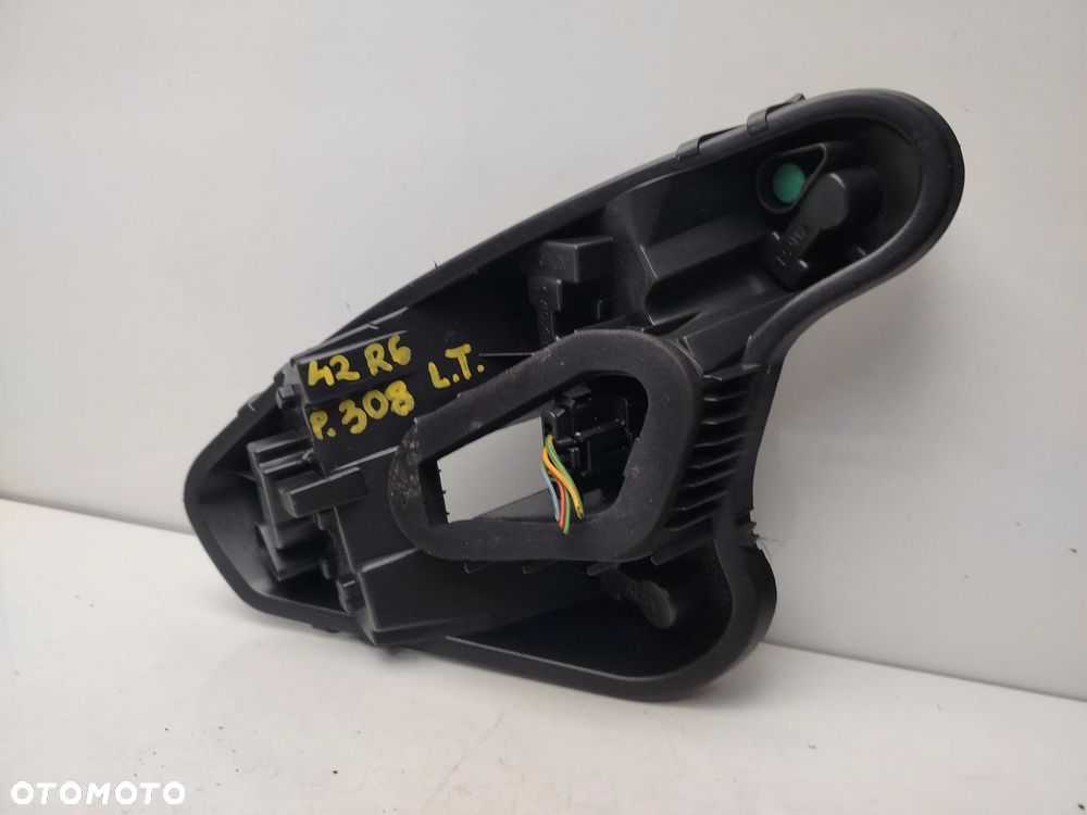 PEUGEOT 308 I T7 HB 07R- WKŁAD GNIAZDO LAMPY LEWY TYŁ - 6