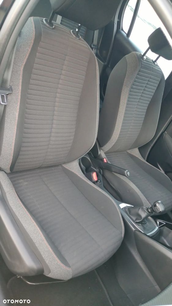 Peugeot 208 1.2 PureTech GPF Allure S&S - 34