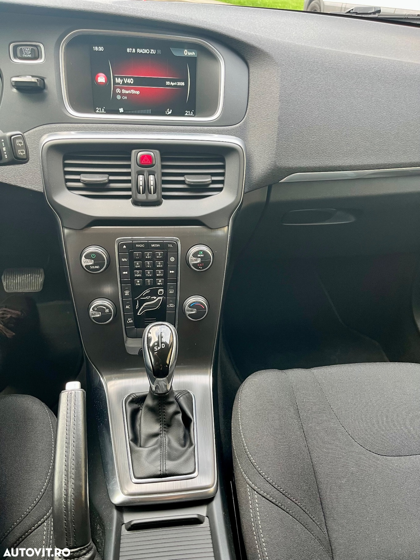 Volvo V40 D3 Geartronic Momentum - 6