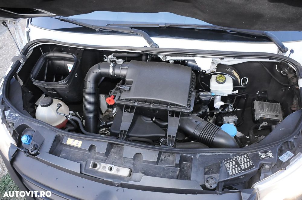 Mercedes-Benz Sprinter - 11