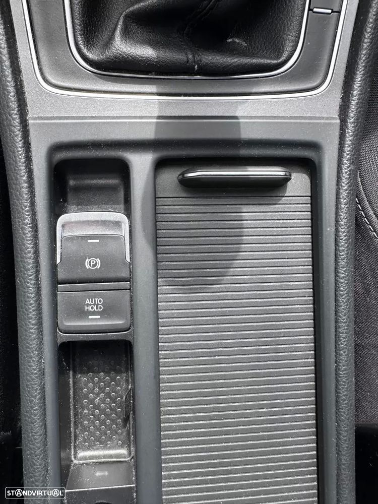 VW Golf Variant 1.6 TDi Highline - 21