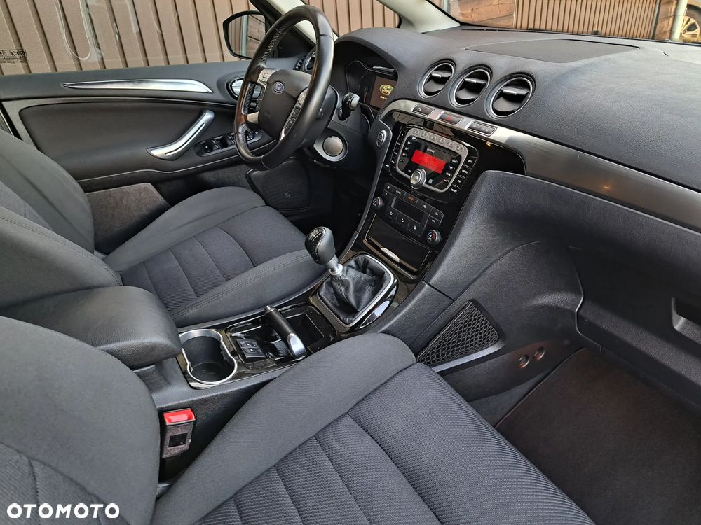 Ford Galaxy 2.0 TDCi Titanium - 25