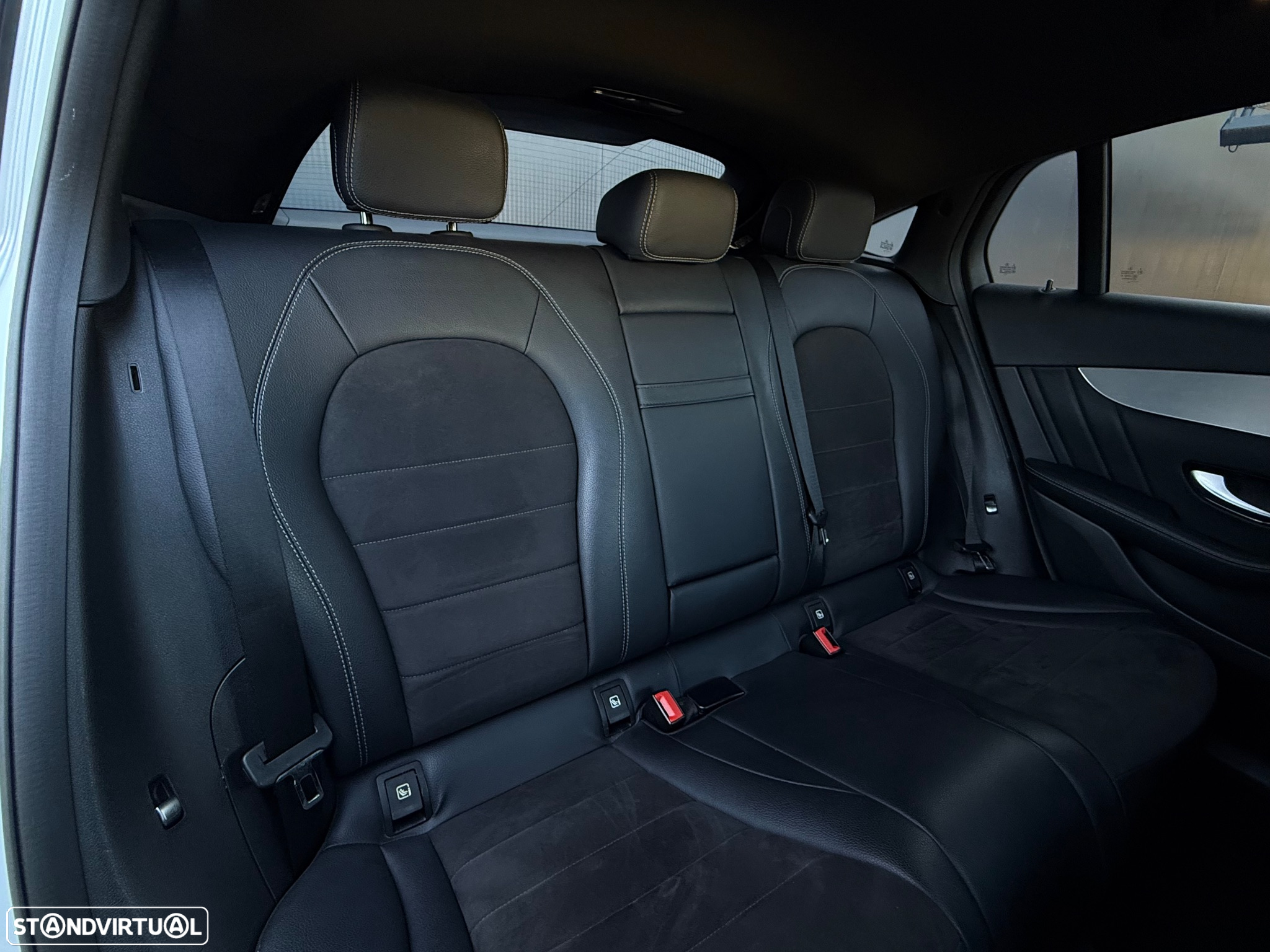 Mercedes-Benz GLC 250 d Coupé AMG Line 4-Matic - 33