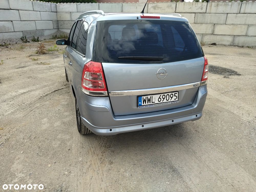 Opel Zafira 1.6 Cosmo - 4
