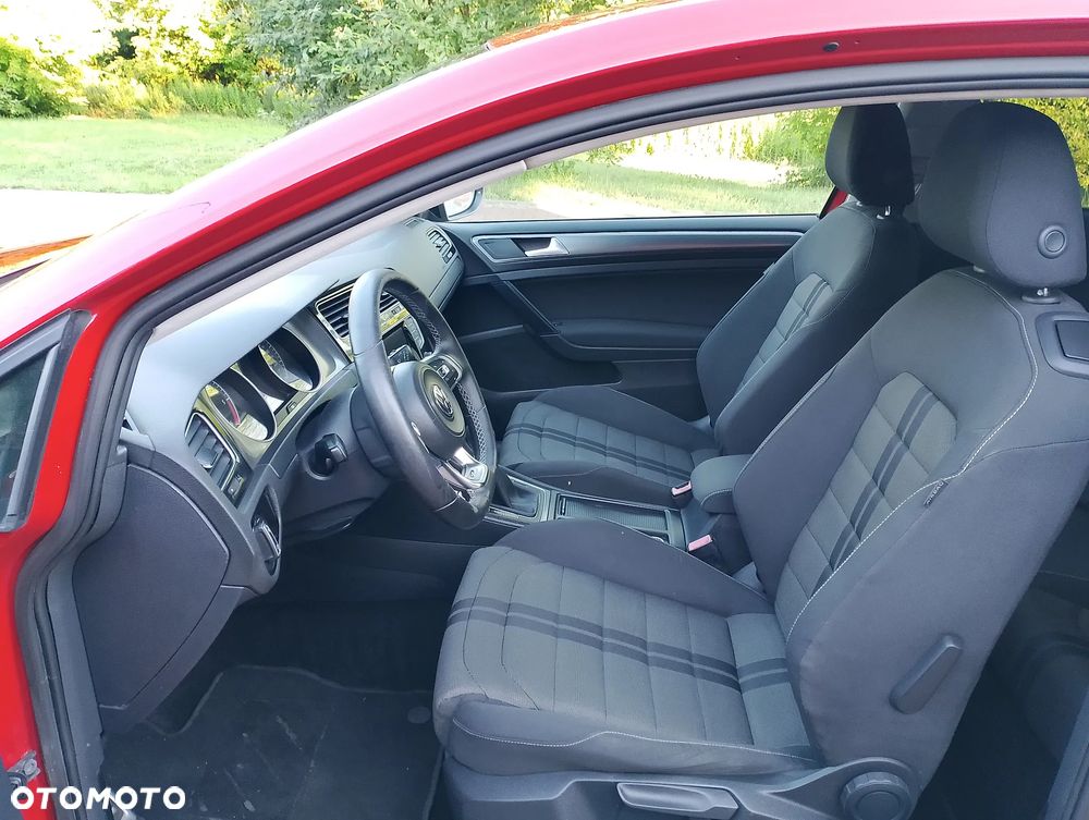 Volkswagen Golf 1.6 TDI Comfortline - 12