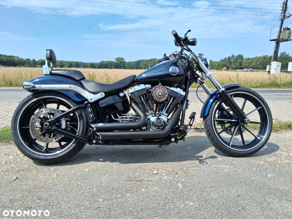 Harley-Davidson Softail Breakout - 2