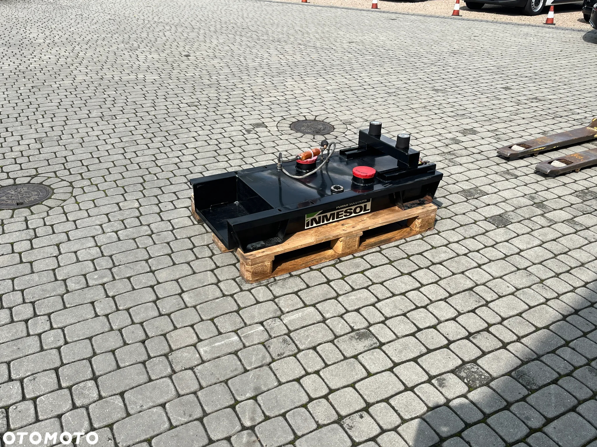 PODSTAWA AGREGATU PRĄDOTWÓRCZEGO ZBIORNIK PALIWA Z OSPRZĘTEM INMESOL AP-022 1200 NETTO - 4