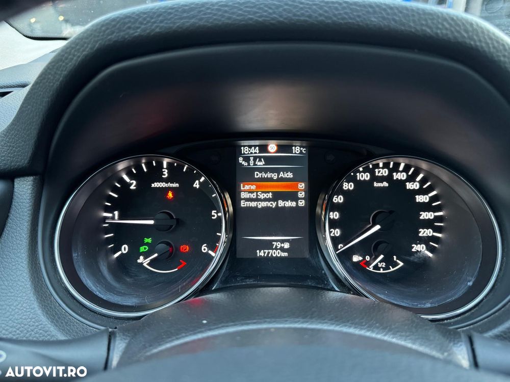 Nissan Qashqai 1.6 DCI TEKNA - 10