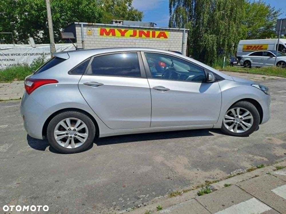 Hyundai i30 1.4 Premium - 11