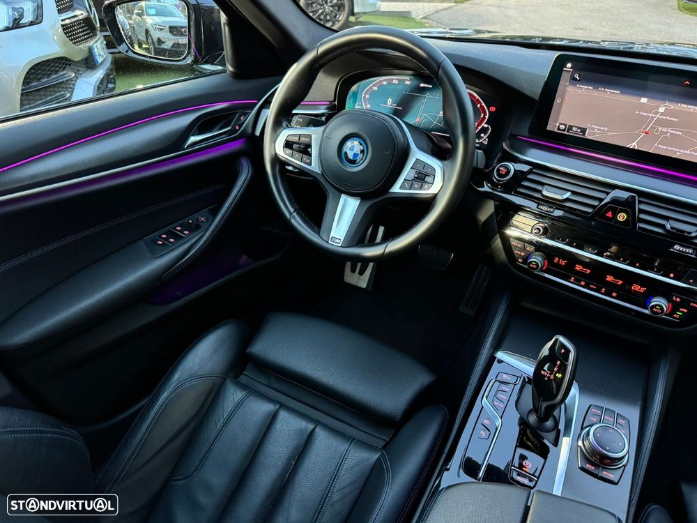 BMW 530 e Pack M - 24