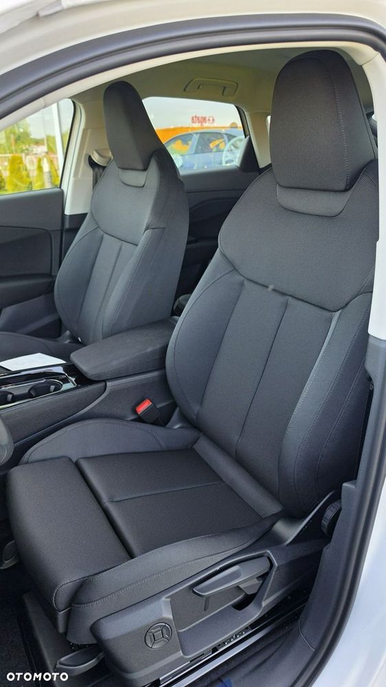 Audi Q3 Sportback - 8