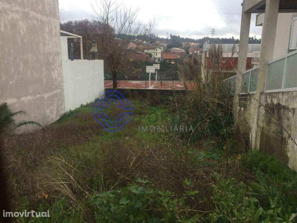 Terreno com 228 metros  projeto aprovado Fânzeres - Grande imagem: 2/12