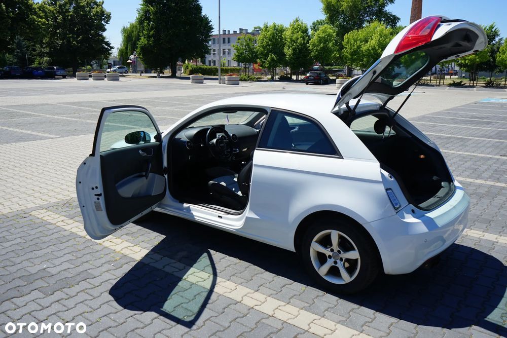 Audi A1 Sportback 2.0 TDI Ambition - 10