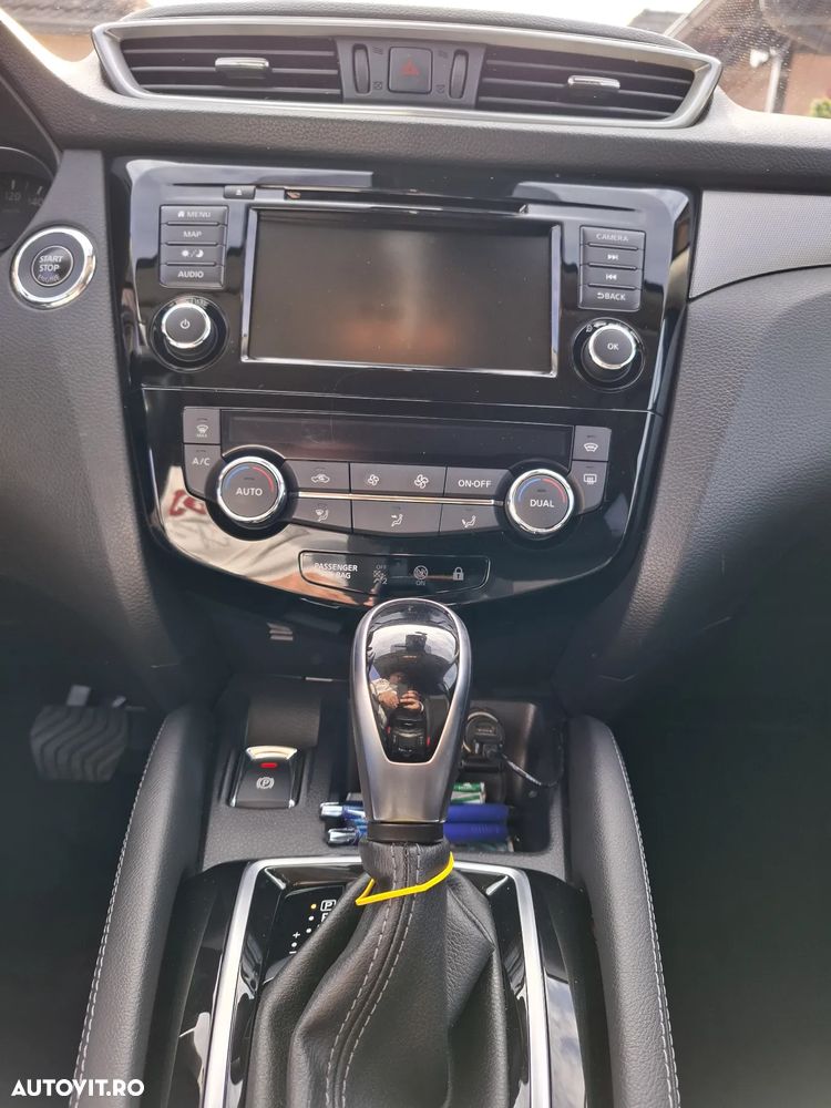 Nissan Qashqai 1.7 dCi Xtronic ALL-MODE 4x4i TEKNA - 19