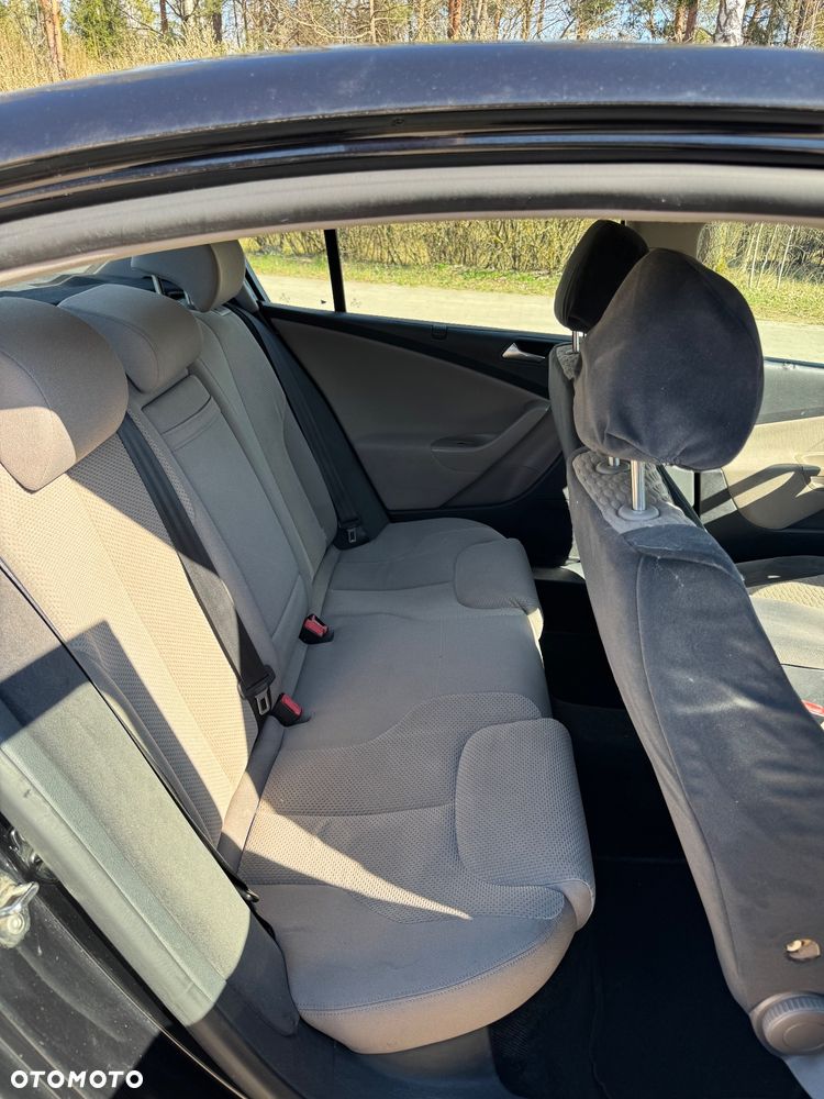 Volkswagen Passat 1.8 TSI Comfortline - 14