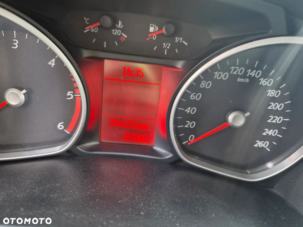 Ford Mondeo - 8