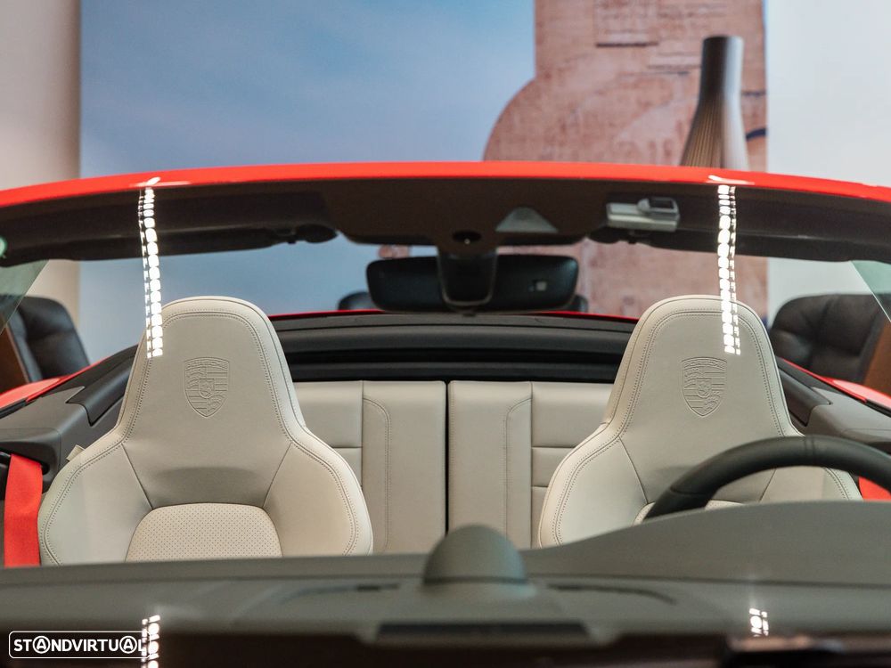 Porsche 911 (992) Carrera 4S PDK - 35