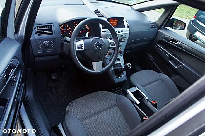 Opel Zafira - 4