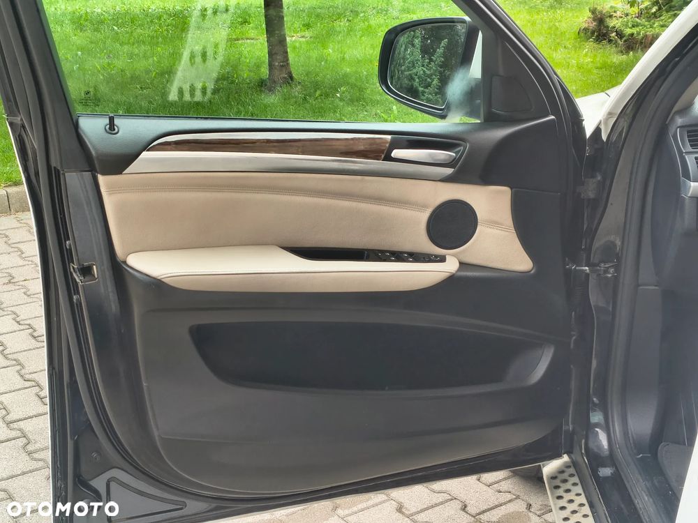 BMW X6 - 14
