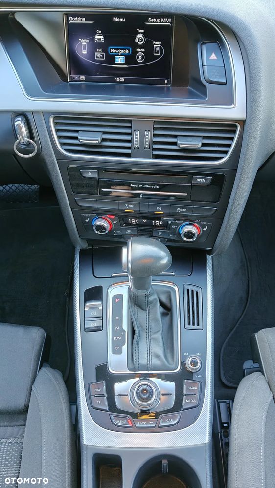 Audi A4 Limousine - 22