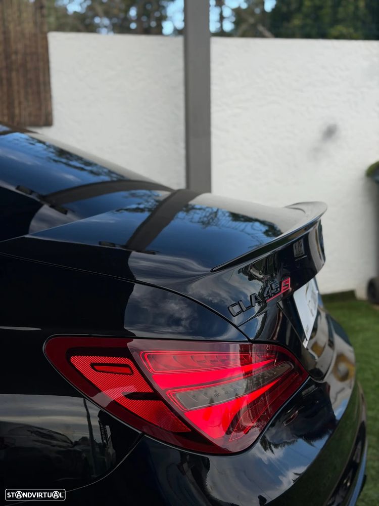 Mercedes-Benz CLA 45 AMG 4Matic Speedshift DCT 7G Night Edition - 12