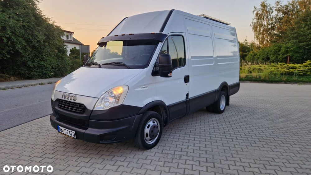 Iveco DAILY 35C13 Klima Elektryka Tempomat Na Bliźniaku Furgon 3os. Hak Serwis - 35