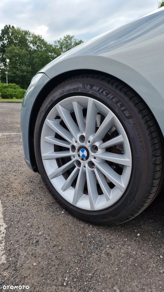 BMW Seria 3 330i Coupe - 9