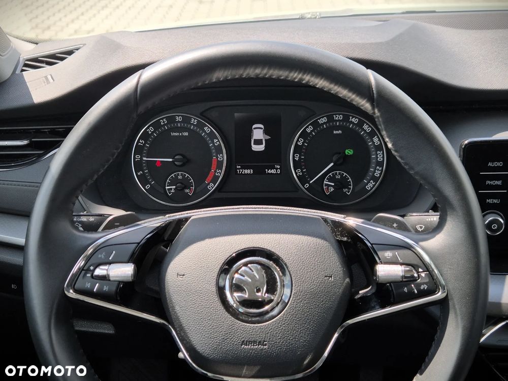 Skoda Octavia 2.0 TDI Ambition DSG - 23