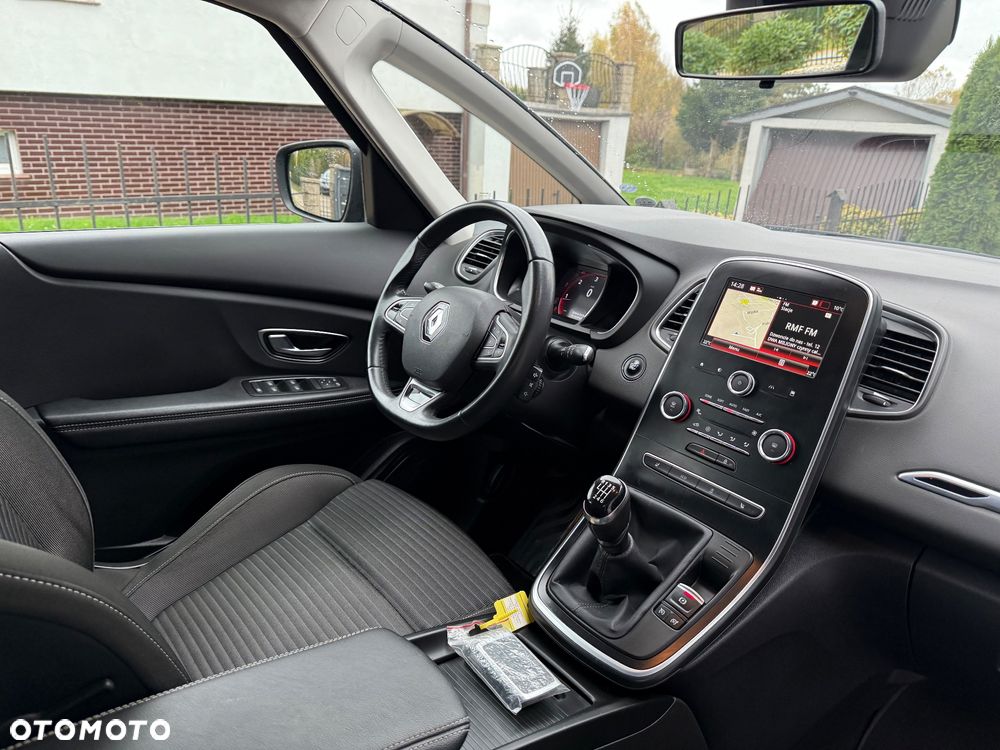 Renault Grand Scenic BLUE dCi 120 BUSINESS EDITION - 19