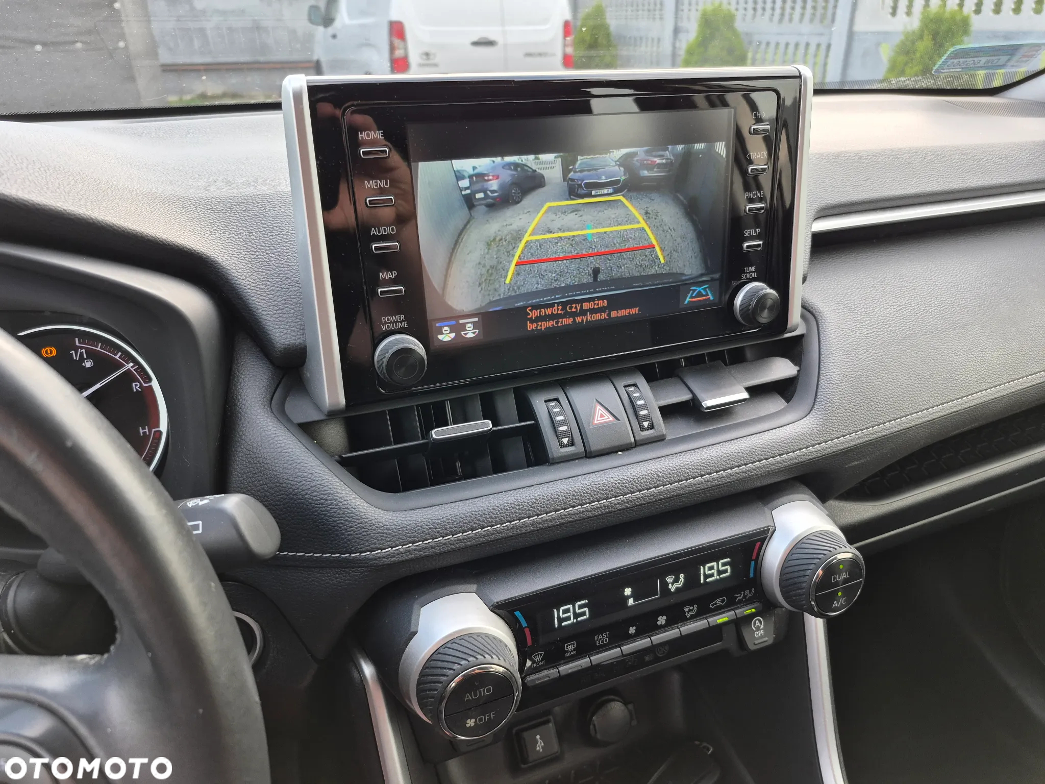 Toyota RAV4 2.0 Comfort 4x2 - 12