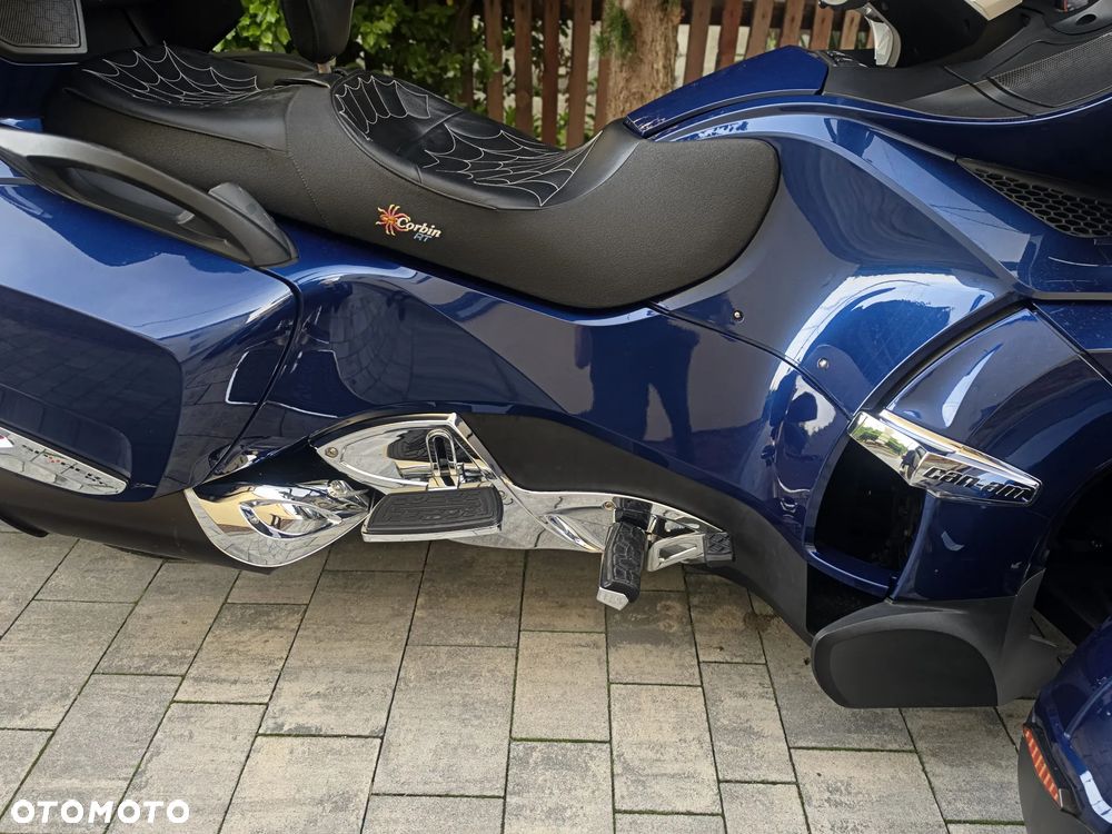Can-Am Spyder - 7