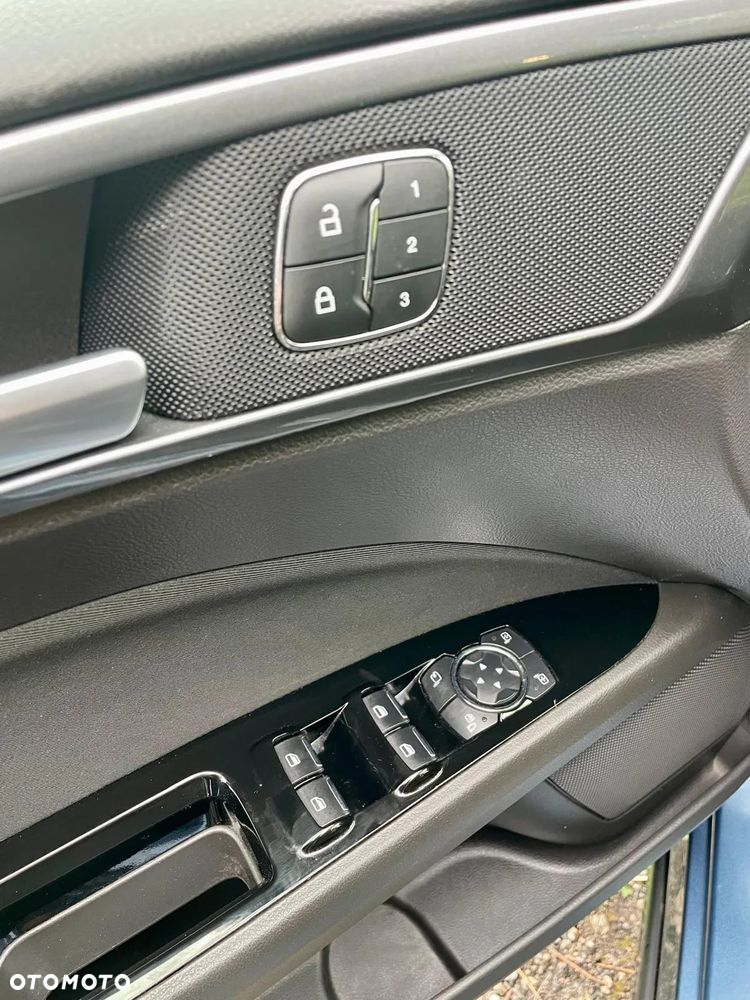 Ford Mondeo 2.0 EcoBlue Titanium - 12