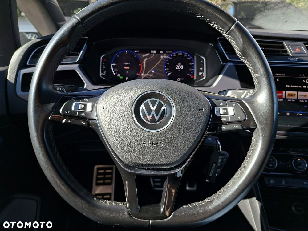 Volkswagen Touran 2.0 TDI BMT Active DSG - 17
