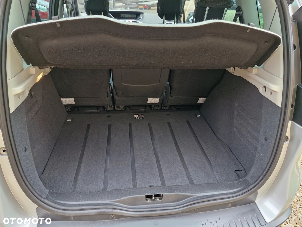 Renault Scenic 1.6 16V 110 Dynamique - 23