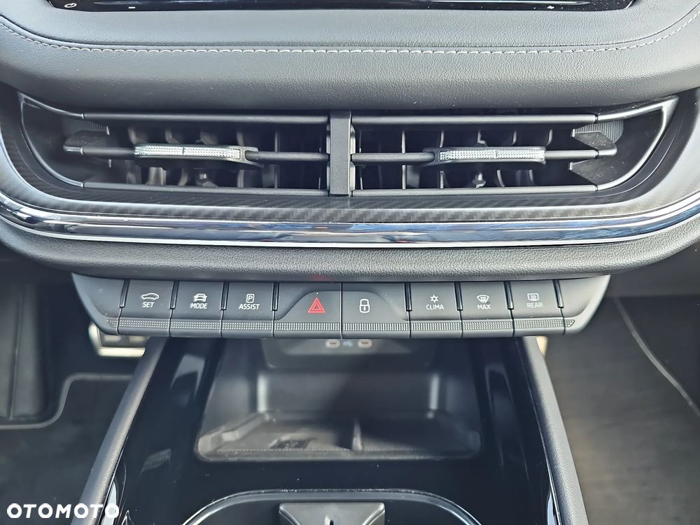 Skoda Enyaq 80x 82kWh Sportline Maxx - 16