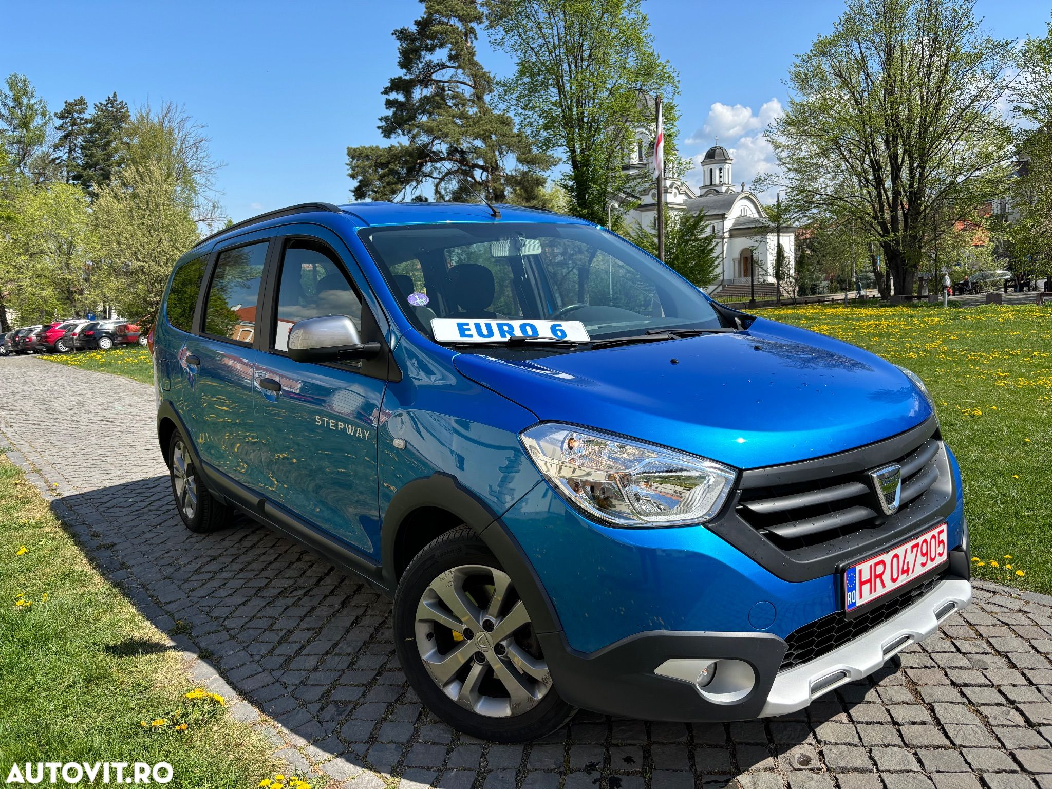 Dacia Lodgy 1.2 TCe Stepway - 1