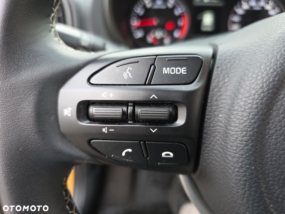 Kia Picanto 1.2 L AMT - 21