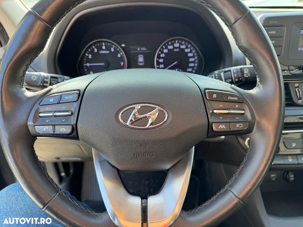Hyundai i30 1.5 110CP 5DR M/T Comfort - 11