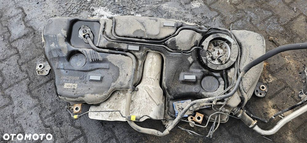 ZBIORNIK PALIWA VOLVO V60 II 647010057 2.0T - 4