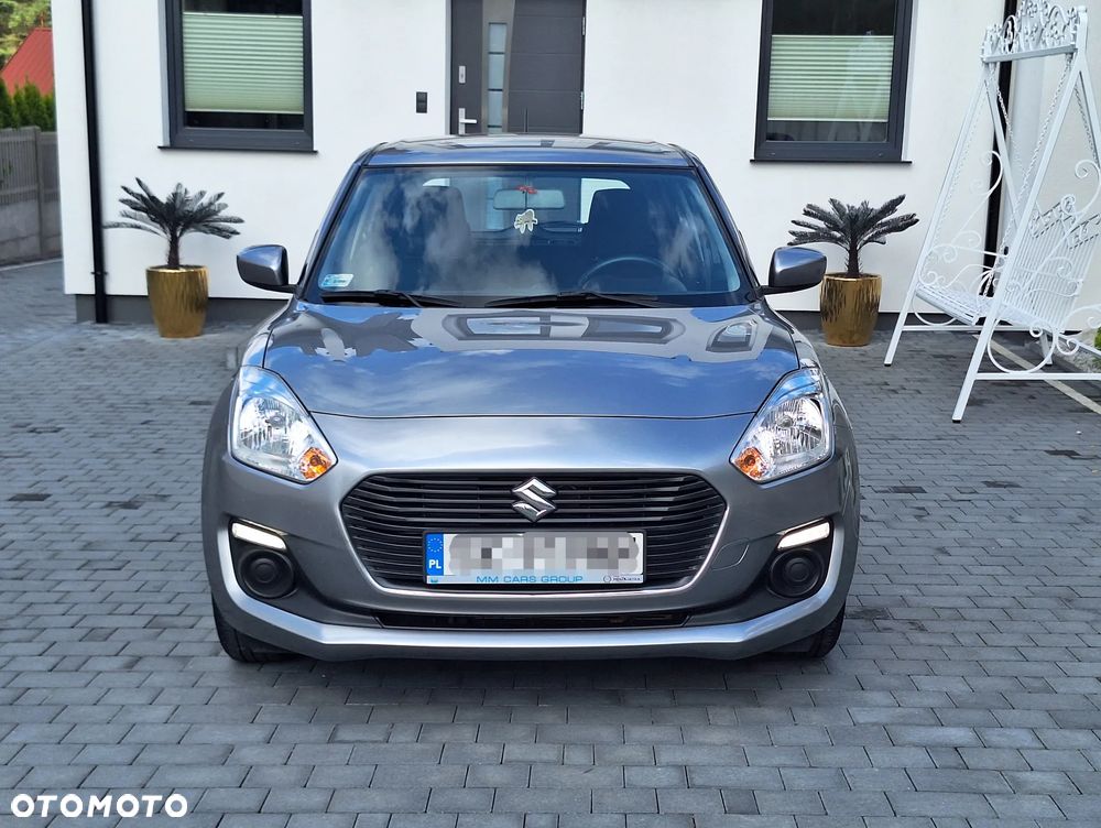 Suzuki Swift 1.2 Premium Plus - 4