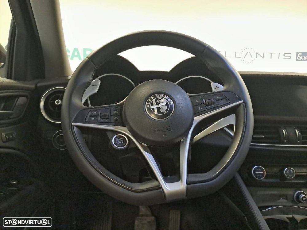 Alfa Romeo Stelvio 2.2 D B-Tech AT8 Q4 - 11